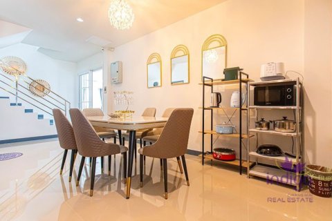 Villa à Chiang Mai, Thaïlande 5 chambres № 162654 - photo 7