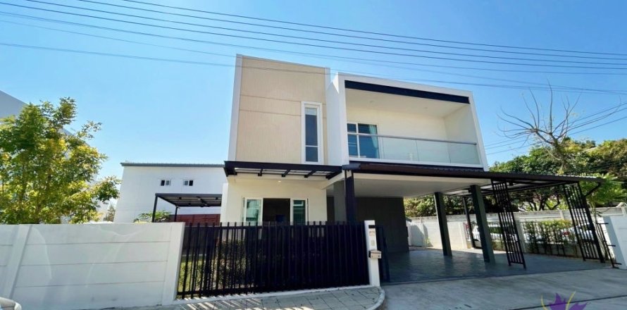 Maison à Chiang Mai, Thaïlande 4 chambres № 162651