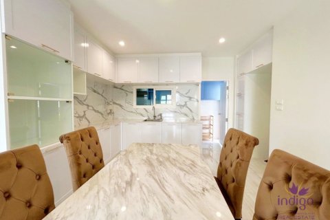 Maison à Chiang Mai, Thaïlande 4 chambres № 162651 - photo 8