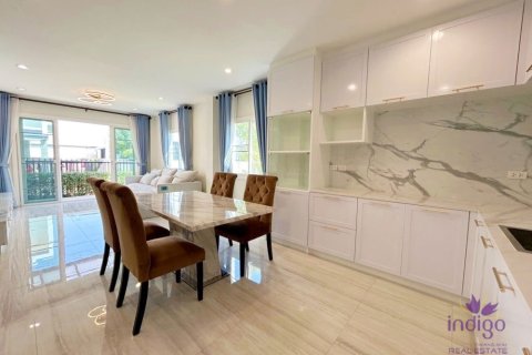 Maison à Chiang Mai, Thaïlande 4 chambres № 162651 - photo 6