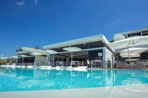 Apartment in Phuket, Thailand 3 bedrooms № 148359 - photo 2