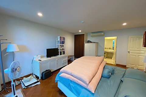 Condo in Hua Hin, Thailand, 2 bedrooms  № 168303 - photo 23