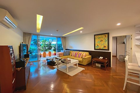 Condo in Hua Hin, Thailand, 2 bedrooms  № 168303 - photo 12