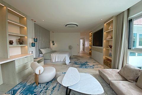 Villa in Hua Hin, Thailand 4 bedrooms № 168304 - photo 23