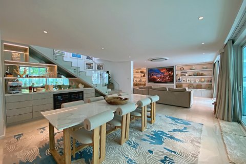 Villa in Hua Hin, Thailand 4 bedrooms № 168304 - photo 15