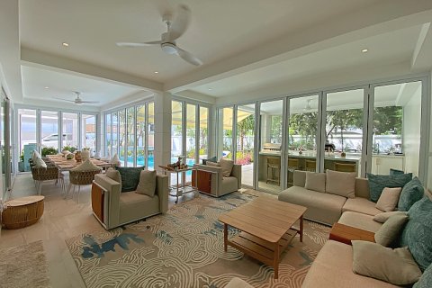 Villa in Hua Hin, Thailand 4 bedrooms № 168304 - photo 6