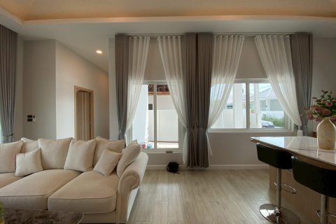Villa in Hua Hin, Thailand 3 bedrooms № 168266 - photo 15