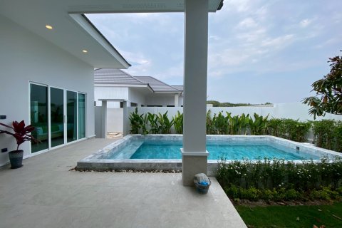 Villa in Hua Hin, Thailand 3 bedrooms № 168266 - photo 6
