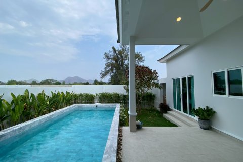 Villa in Hua Hin, Thailand 3 bedrooms № 168266 - photo 5