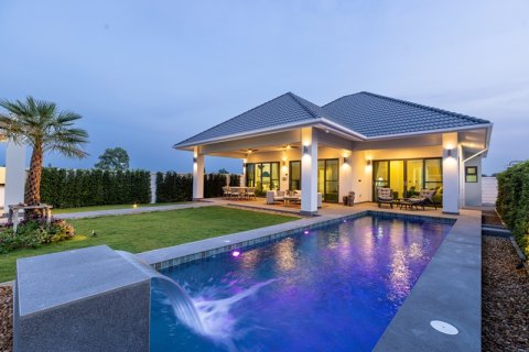 Villa in Hua Hin, Thailand 3 bedrooms № 168267 - photo 6