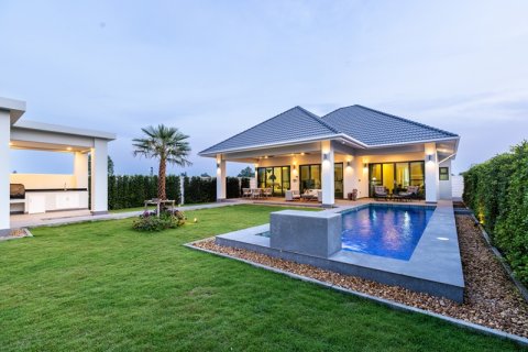 Villa in Hua Hin, Thailand 3 bedrooms № 168267