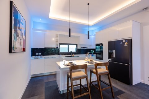 Villa in Hua Hin, Thailand 3 bedrooms № 168267 - photo 12