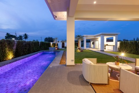 Villa in Hua Hin, Thailand 3 bedrooms № 168267 - photo 4