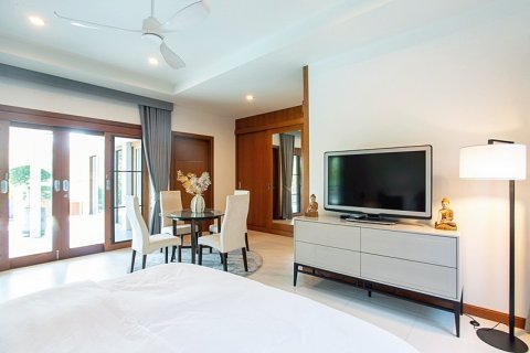 Villa in Hua Hin, Thailand 4 bedrooms № 168268 - photo 23