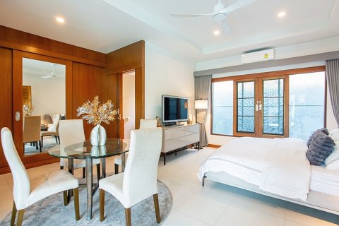 Villa in Hua Hin, Thailand 4 bedrooms № 168268 - photo 27