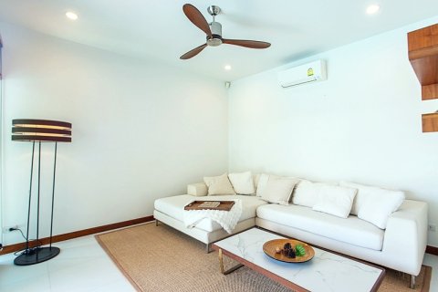 Villa in Hua Hin, Thailand 4 bedrooms № 168268 - photo 19