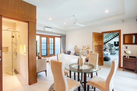 Villa in Hua Hin, Thailand 4 bedrooms № 168268 - photo 21