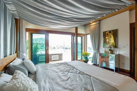 Villa in Hua Hin, Thailand 4 bedrooms № 168268 - photo 29