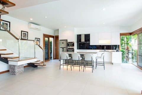 Villa in Hua Hin, Thailand 4 bedrooms № 168268 - photo 12