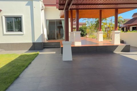 Вилла в Хуа Хине, Таиланд с 2 спальнями  № 163337