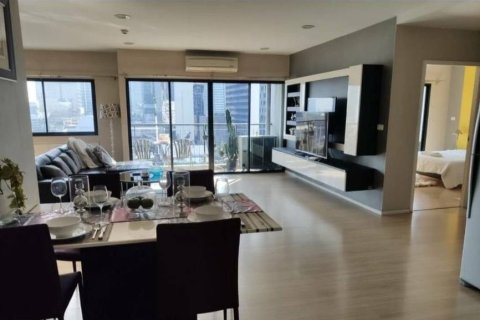 Condo à Pathum Wan, Bangkok, Thaïlande, 3 chambres № 163342 - photo 2