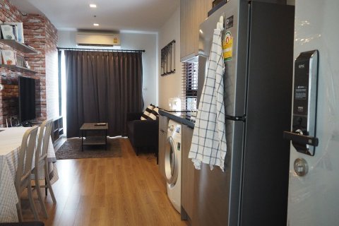 Condo à Chatuchak, Bangkok, Thaïlande, 2 chambres  № 163339 - photo 4