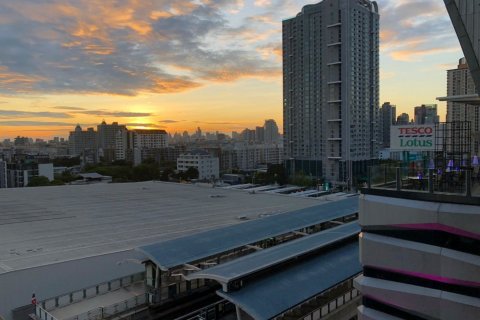 Studio in the Condo in Khlong Toei, Bangkok, Thailand  № 163341 - photo 6