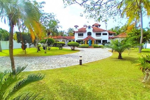 Haus in Pattaya, Thailand 10 Schlafzimmer № 223119