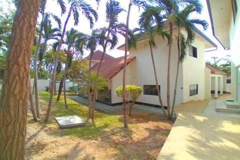 Haus in Pattaya, Thailand 10 Schlafzimmer № 223119 - Foto 25