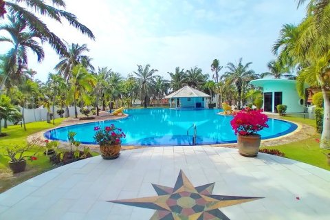 Haus in Pattaya, Thailand 10 Schlafzimmer № 223119 - Foto 4