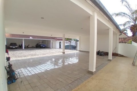 Haus in Pattaya, Thailand 10 Schlafzimmer № 223119 - Foto 26