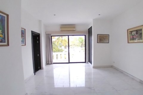 Haus in Pattaya, Thailand 10 Schlafzimmer № 223119 - Foto 17