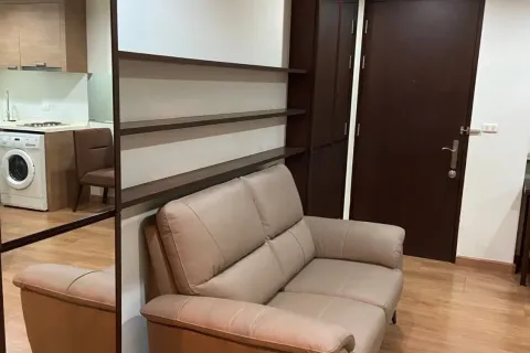 Студия в кондо в Клонг Тоэй, Бангкок, Таиланд № 158559 - фото 3