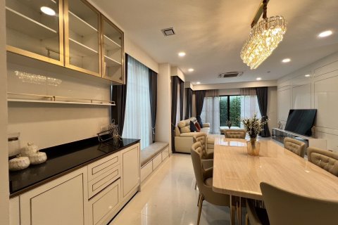 Дом в Сапхансунге, Бангкок, Таиланд с 4 спальнями  № 158557 - фото 17