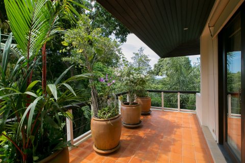 House in Phuket, Thailand 3 bedrooms № 144853 - photo 11