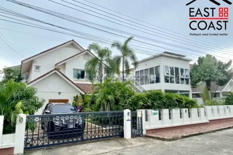 Casa de 6 dormitorios en Pattaya, Tailandia № 213824