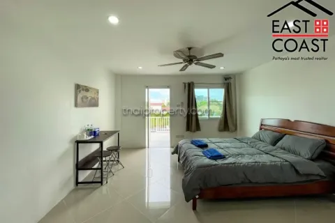 Casa de 8 dormitorios en Pattaya, Tailandia № 213825 - foto 4
