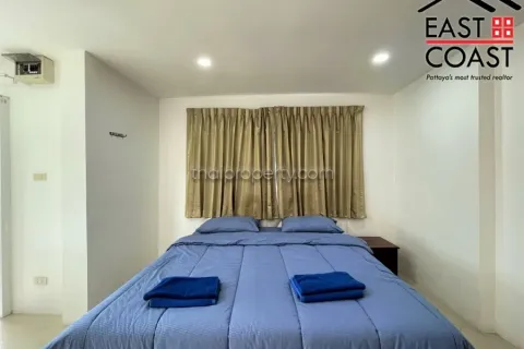 Casa de 8 dormitorios en Pattaya, Tailandia № 213825 - foto 12