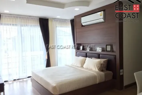 Casa de 3 dormitorios en Pattaya, Tailandia № 213827 - foto 4