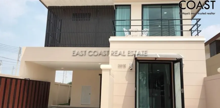 Casa de 3 dormitorios en Pattaya, Tailandia № 213827