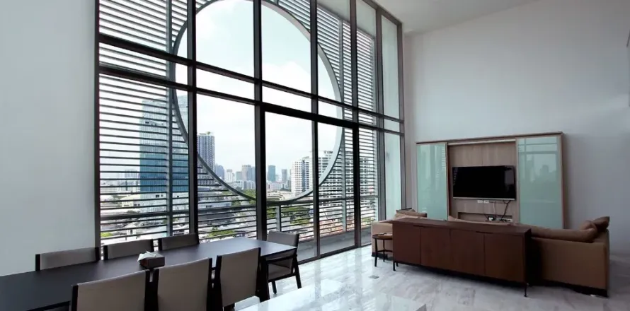 Duplex à Bang Rak, Bangkok, Thaïlande 4 chambres № 149415