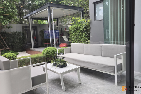 House in Bangkok, Thailand 5 bedrooms № 189360