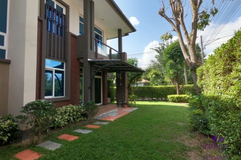 House in Chiang Mai, Thailand 3 bedrooms № 162544 - photo 2