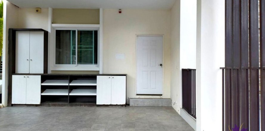 House in Chiang Mai, Thailand 3 bedrooms № 162541