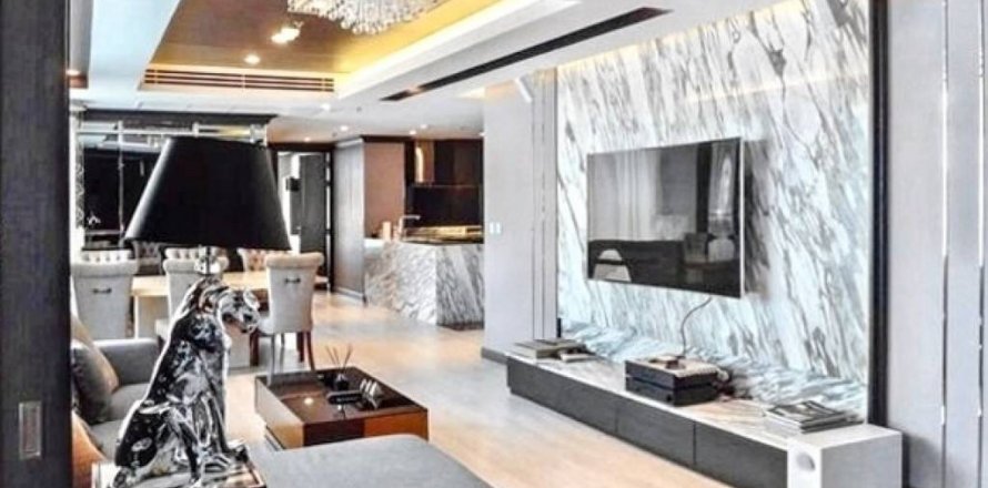 Condo in Bangkok, Thailand, 3 bedrooms  № 114823