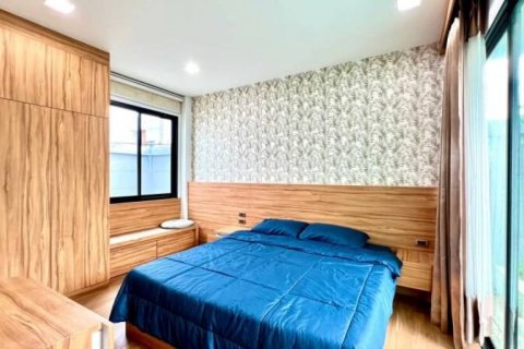 Villa in Bang Lamung, Thailand 3 bedrooms № 114820 - photo 8