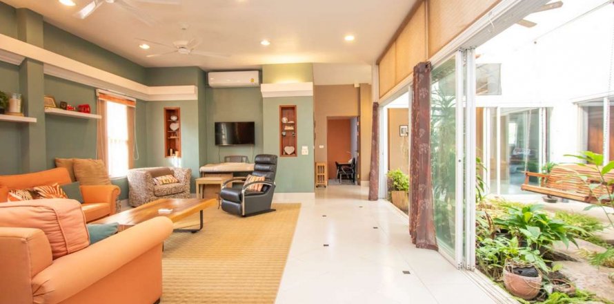 House in Chiang Mai, Thailand 4 bedrooms № 121711