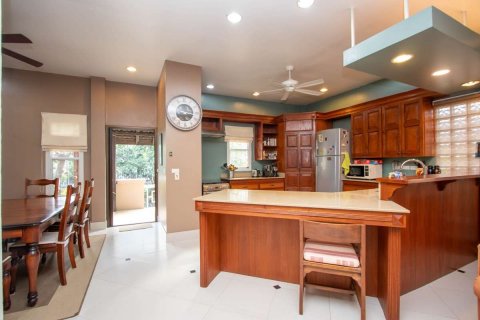 House in Chiang Mai, Thailand 4 bedrooms № 121711 - photo 23