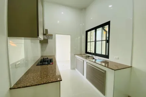 Villa in San Sai, Thailand 3 bedrooms № 157252 - photo 18