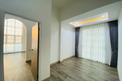 Villa in San Sai, Thailand 3 bedrooms № 157252 - photo 11